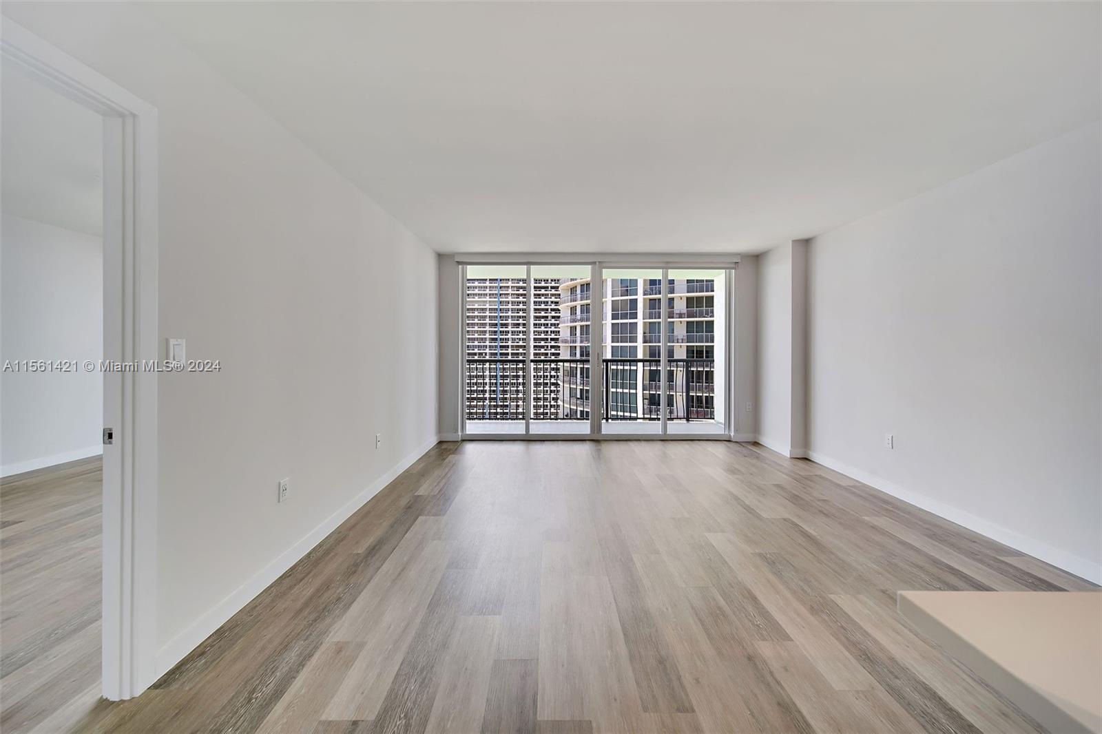 1756 N Bayshore Dr 26C, Miami, Florida 33132, 1 Bedroom Bedrooms, ,1 BathroomBathrooms,Residentiallease,For Rent,1756 N Bayshore Dr 26C,A11561421