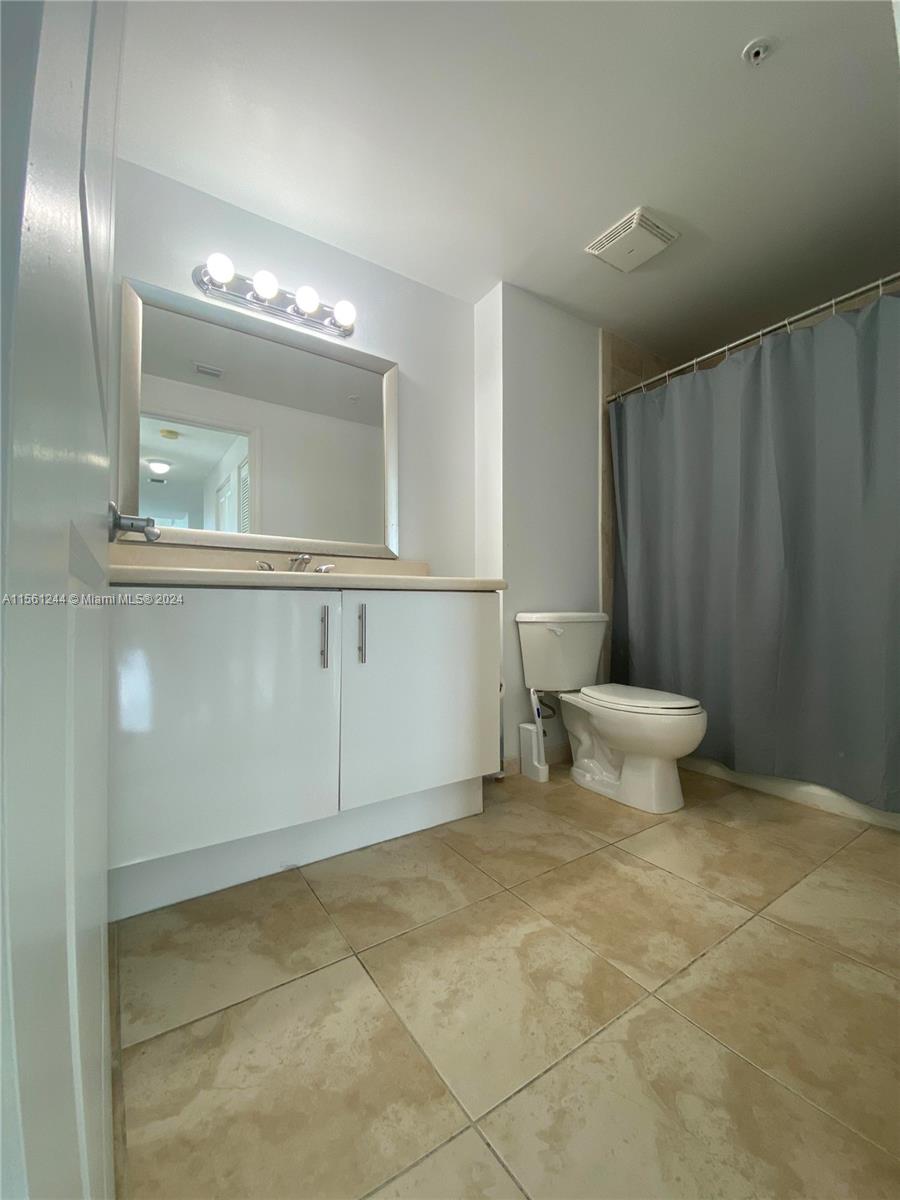 7900 Harbor Island Dr 513, North Bay Village, Florida 33141, 3 Bedrooms Bedrooms, ,2 BathroomsBathrooms,Residential,For Sale,7900 Harbor Island Dr 513,A11561244