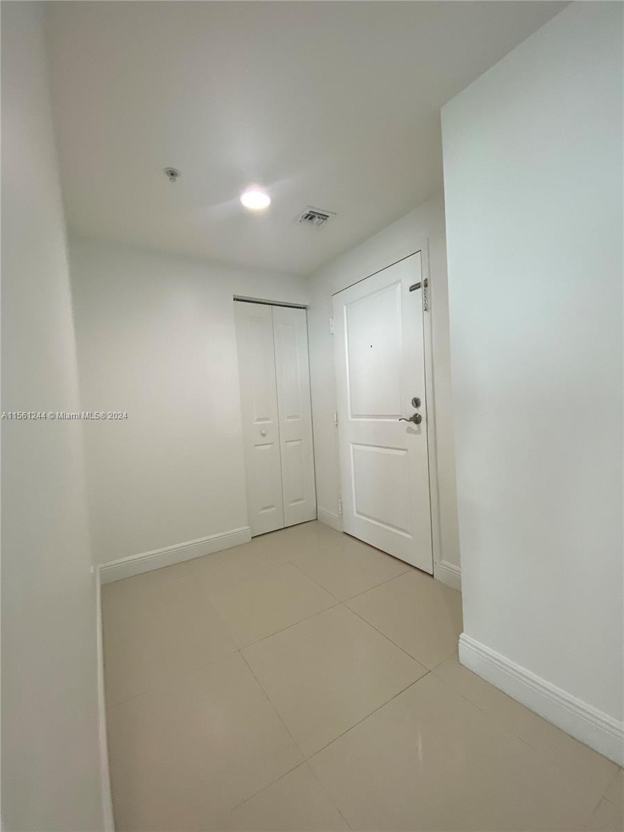 7900 Harbor Island Dr 513, North Bay Village, Florida 33141, 3 Bedrooms Bedrooms, ,2 BathroomsBathrooms,Residential,For Sale,7900 Harbor Island Dr 513,A11561244
