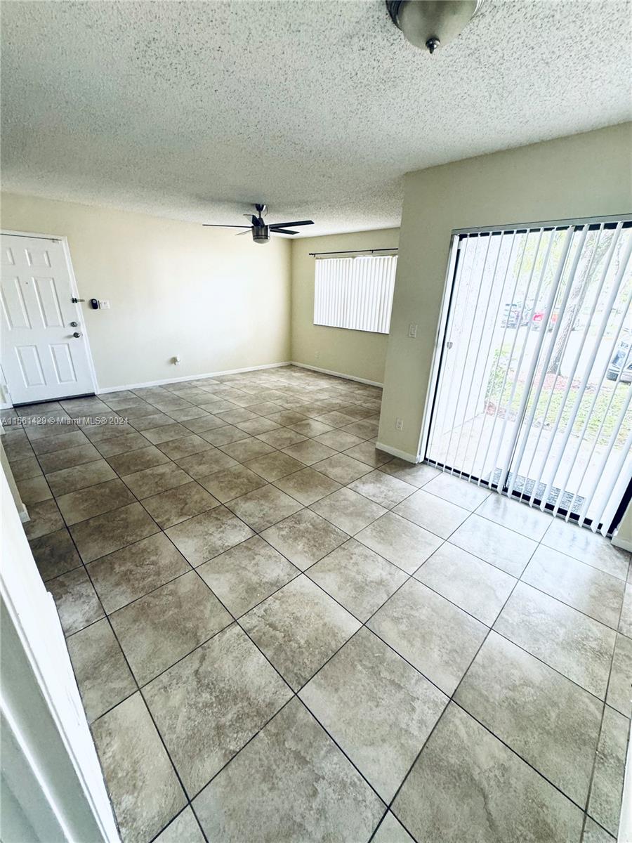 520 S Park Rd 16-12, Hollywood, Florida 33021, 1 Bedroom Bedrooms, ,1 BathroomBathrooms,Residential,For Sale,520 S Park Rd 16-12,A11561429