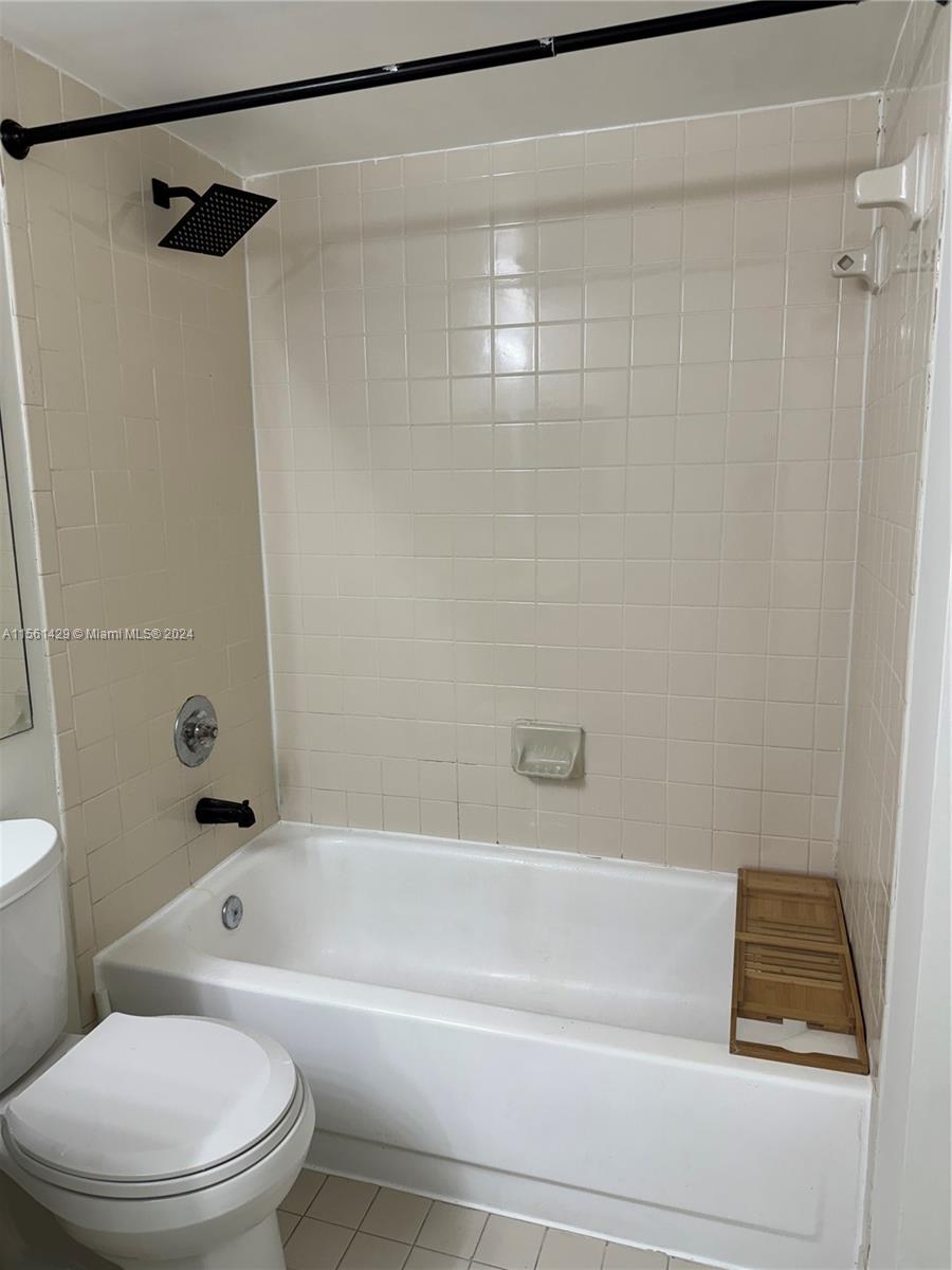 520 S Park Rd 16-12, Hollywood, Florida 33021, 1 Bedroom Bedrooms, ,1 BathroomBathrooms,Residential,For Sale,520 S Park Rd 16-12,A11561429