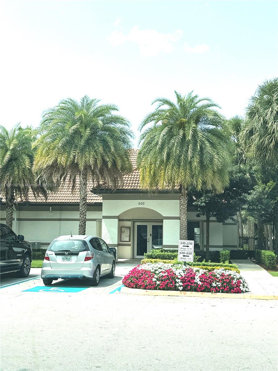 520 S Park Rd 16-12, Hollywood, Florida 33021, 1 Bedroom Bedrooms, ,1 BathroomBathrooms,Residential,For Sale,520 S Park Rd 16-12,A11561429