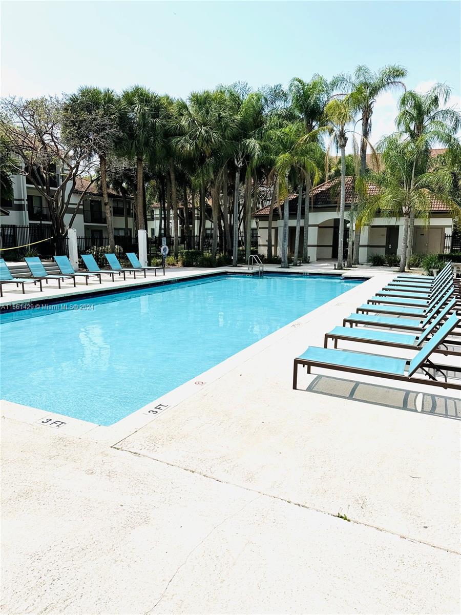 520 S Park Rd 16-12, Hollywood, Florida 33021, 1 Bedroom Bedrooms, ,1 BathroomBathrooms,Residential,For Sale,520 S Park Rd 16-12,A11561429