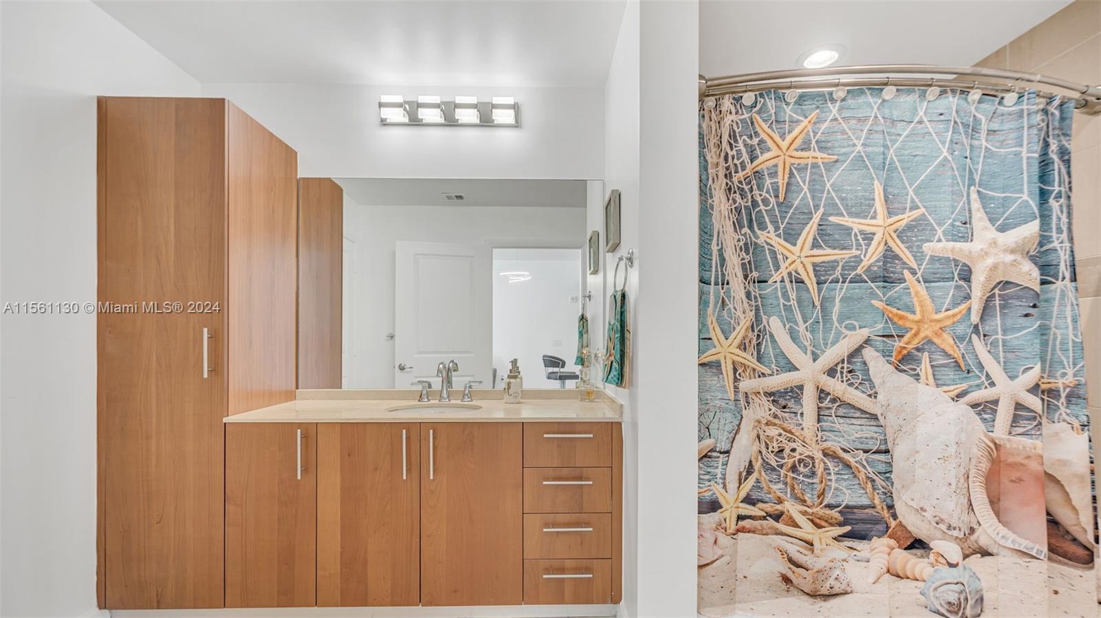 1945 S Ocean Dr 705, Hallandale Beach, Florida 33009, 1 Bedroom Bedrooms, ,1 BathroomBathrooms,Residentiallease,For Rent,1945 S Ocean Dr 705,A11561130