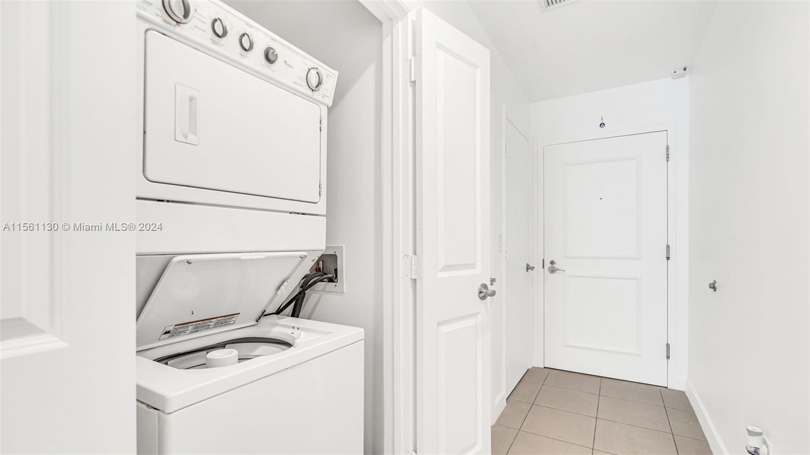 1945 S Ocean Dr 705, Hallandale Beach, Florida 33009, 1 Bedroom Bedrooms, ,1 BathroomBathrooms,Residentiallease,For Rent,1945 S Ocean Dr 705,A11561130