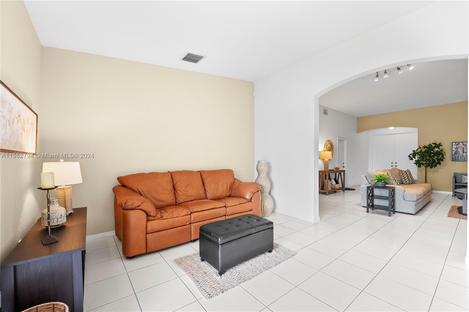 5254 SW 164th Ct, Miami, Florida 33185, 4 Bedrooms Bedrooms, ,2 BathroomsBathrooms,Residential,For Sale,5254 SW 164th Ct,A11552794