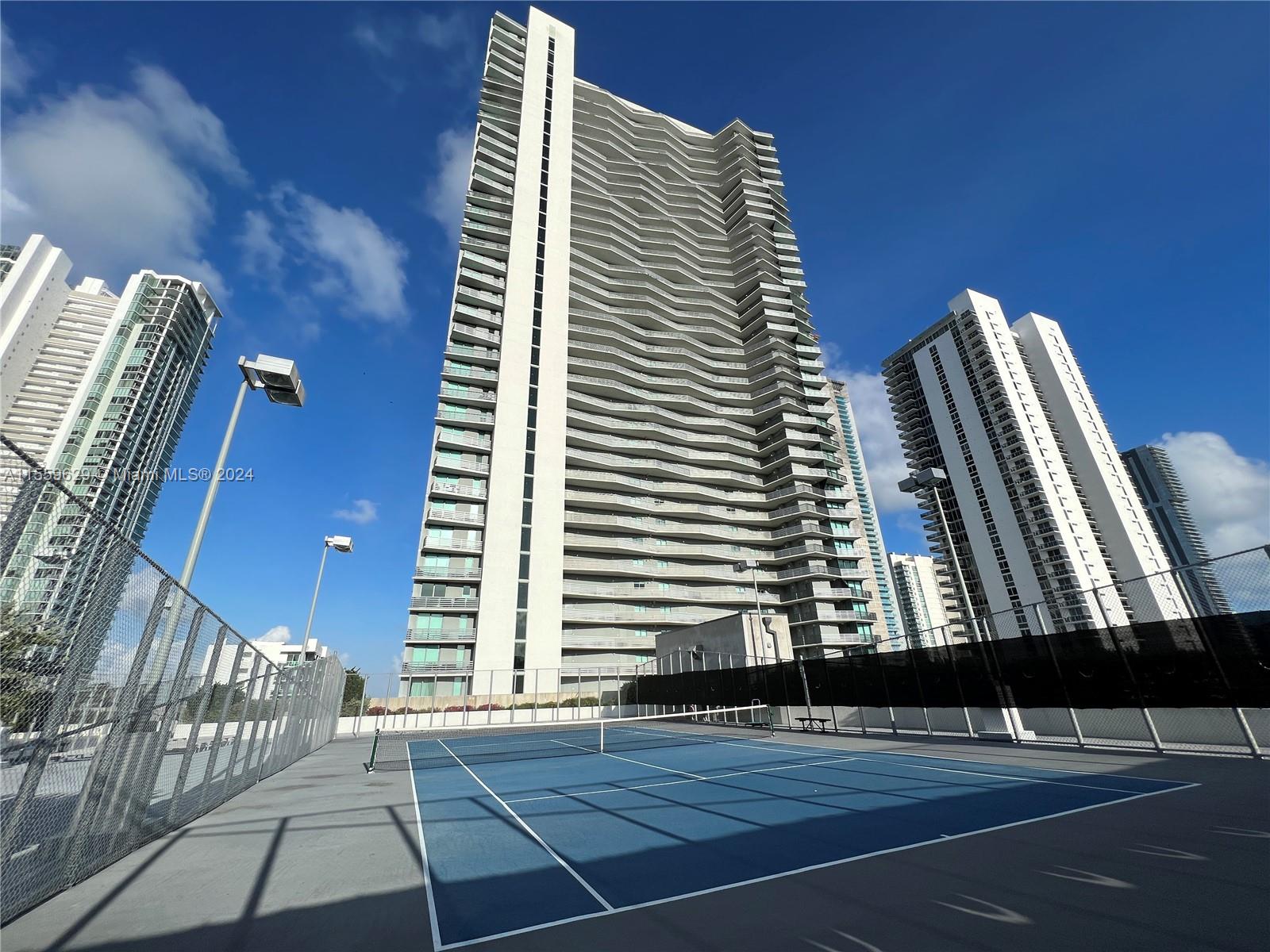 460 NE 28th St 3405, Miami, Florida 33137, 2 Bedrooms Bedrooms, ,2 BathroomsBathrooms,Residentiallease,For Rent,460 NE 28th St 3405,A11559629