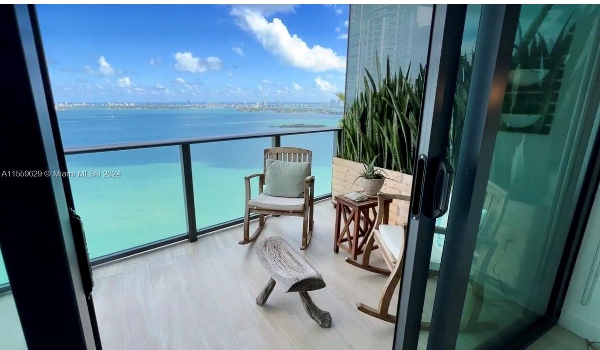 460 NE 28th St 3405, Miami, Florida 33137, 2 Bedrooms Bedrooms, ,2 BathroomsBathrooms,Residentiallease,For Rent,460 NE 28th St 3405,A11559629