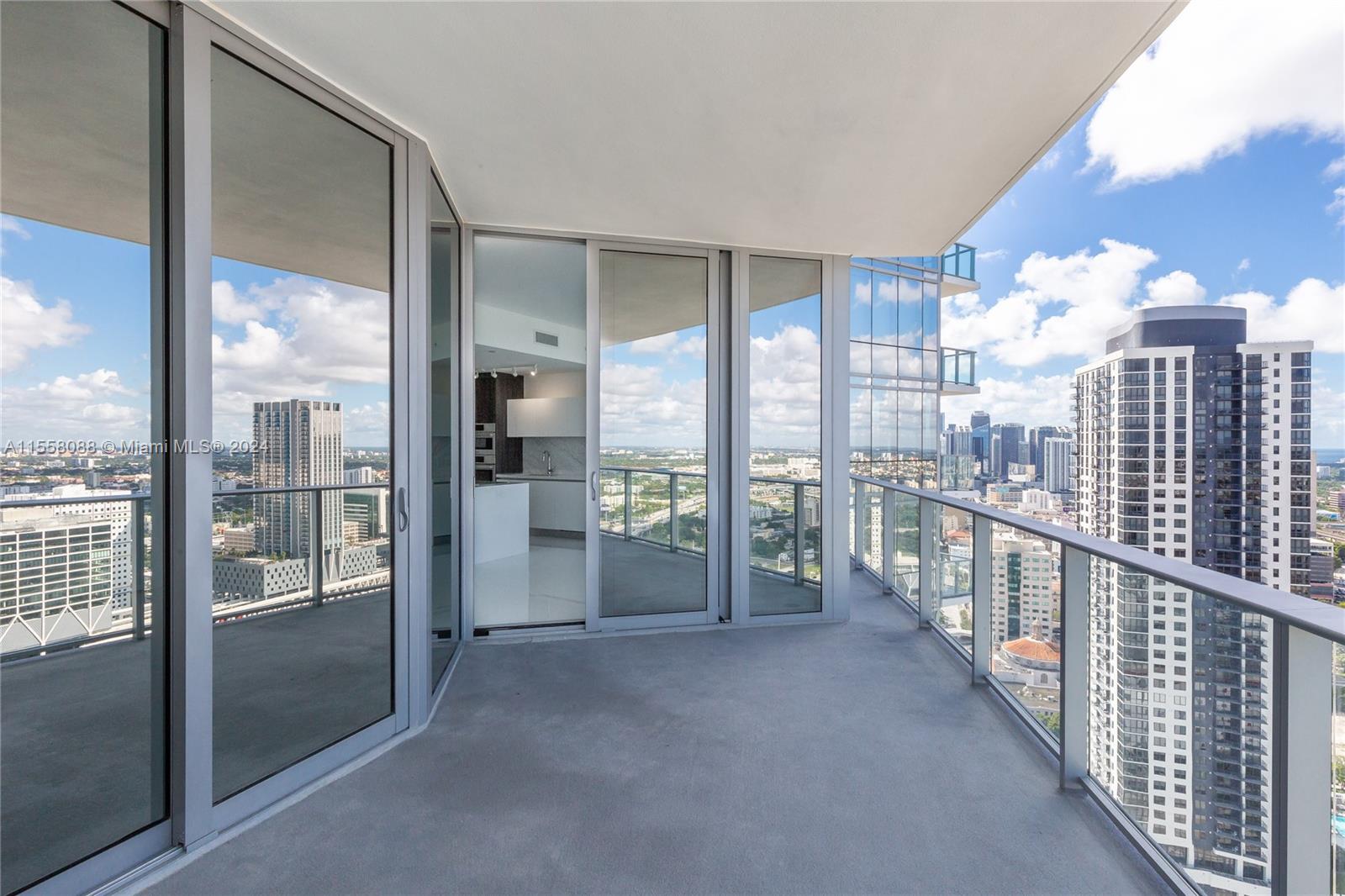 851 NE 1st Ave 3410, Miami, Florida 33132, 1 Bedroom Bedrooms, ,2 BathroomsBathrooms,Residentiallease,For Rent,851 NE 1st Ave 3410,A11558088