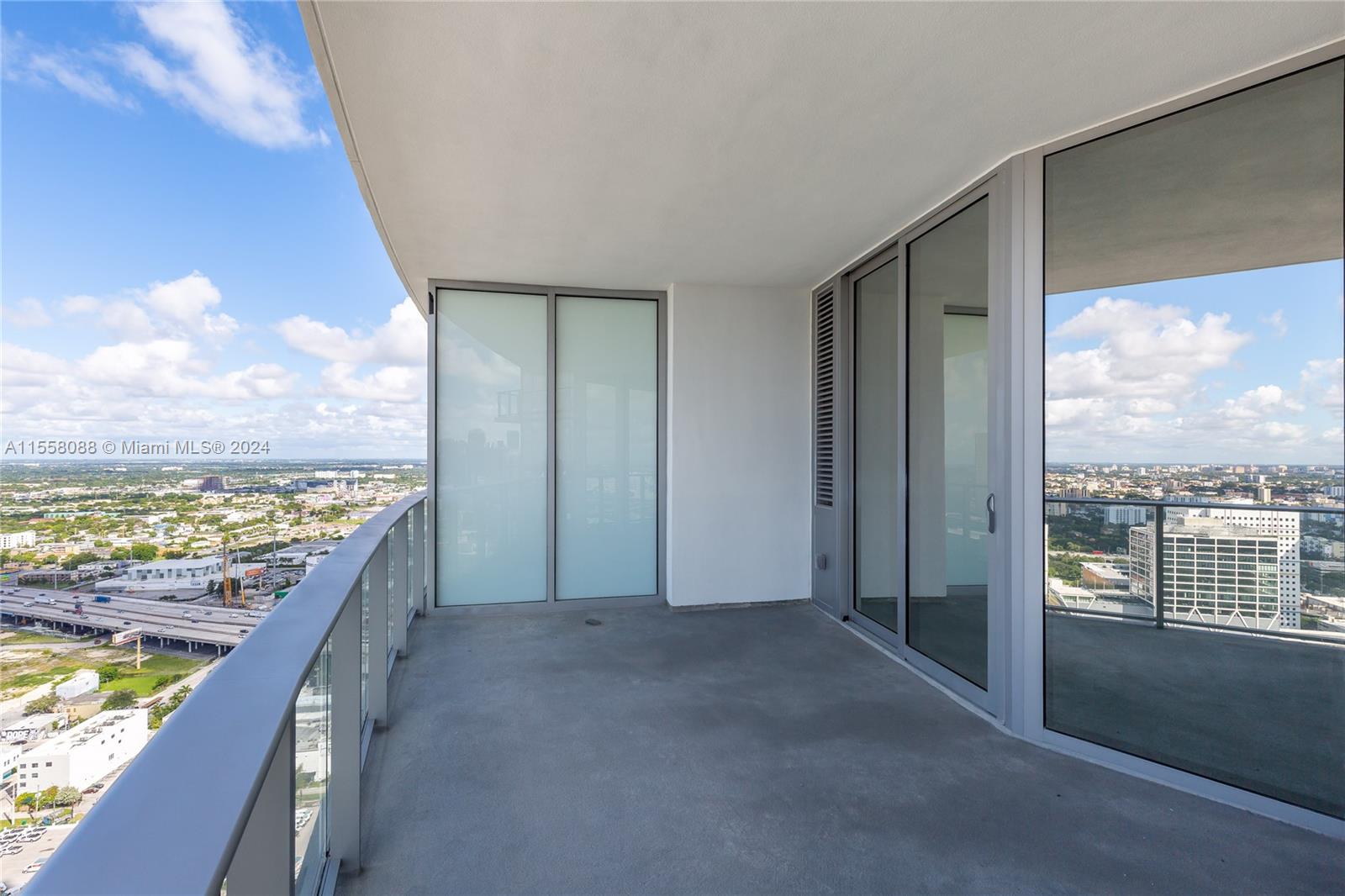 851 NE 1st Ave 3410, Miami, Florida 33132, 1 Bedroom Bedrooms, ,2 BathroomsBathrooms,Residentiallease,For Rent,851 NE 1st Ave 3410,A11558088