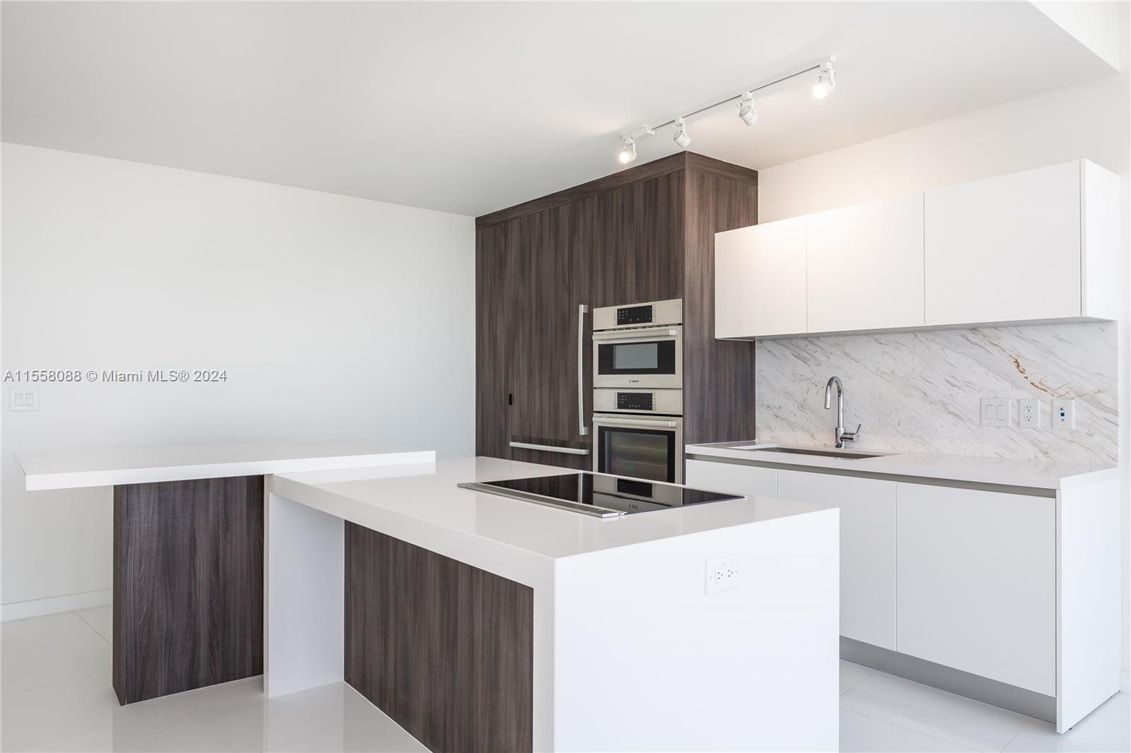 851 NE 1st Ave 3410, Miami, Florida 33132, 1 Bedroom Bedrooms, ,2 BathroomsBathrooms,Residentiallease,For Rent,851 NE 1st Ave 3410,A11558088