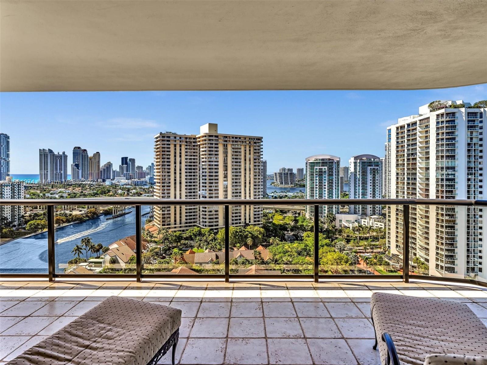 AMAZING VIEWS! SUNRISE AND SUNSET!!