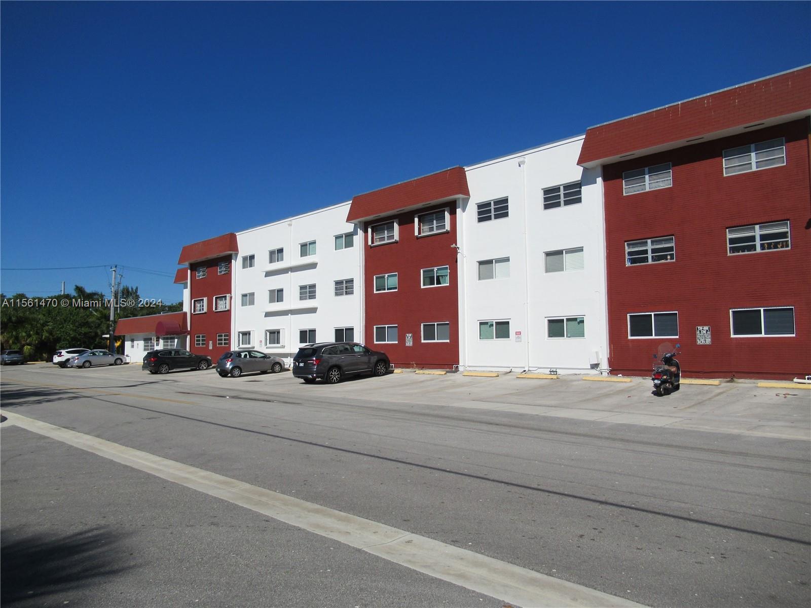 580 Egret Dr 216, Hallandale Beach, Florida 33009, 1 Bedroom Bedrooms, ,1 BathroomBathrooms,Residentiallease,For Rent,580 Egret Dr 216,A11561470