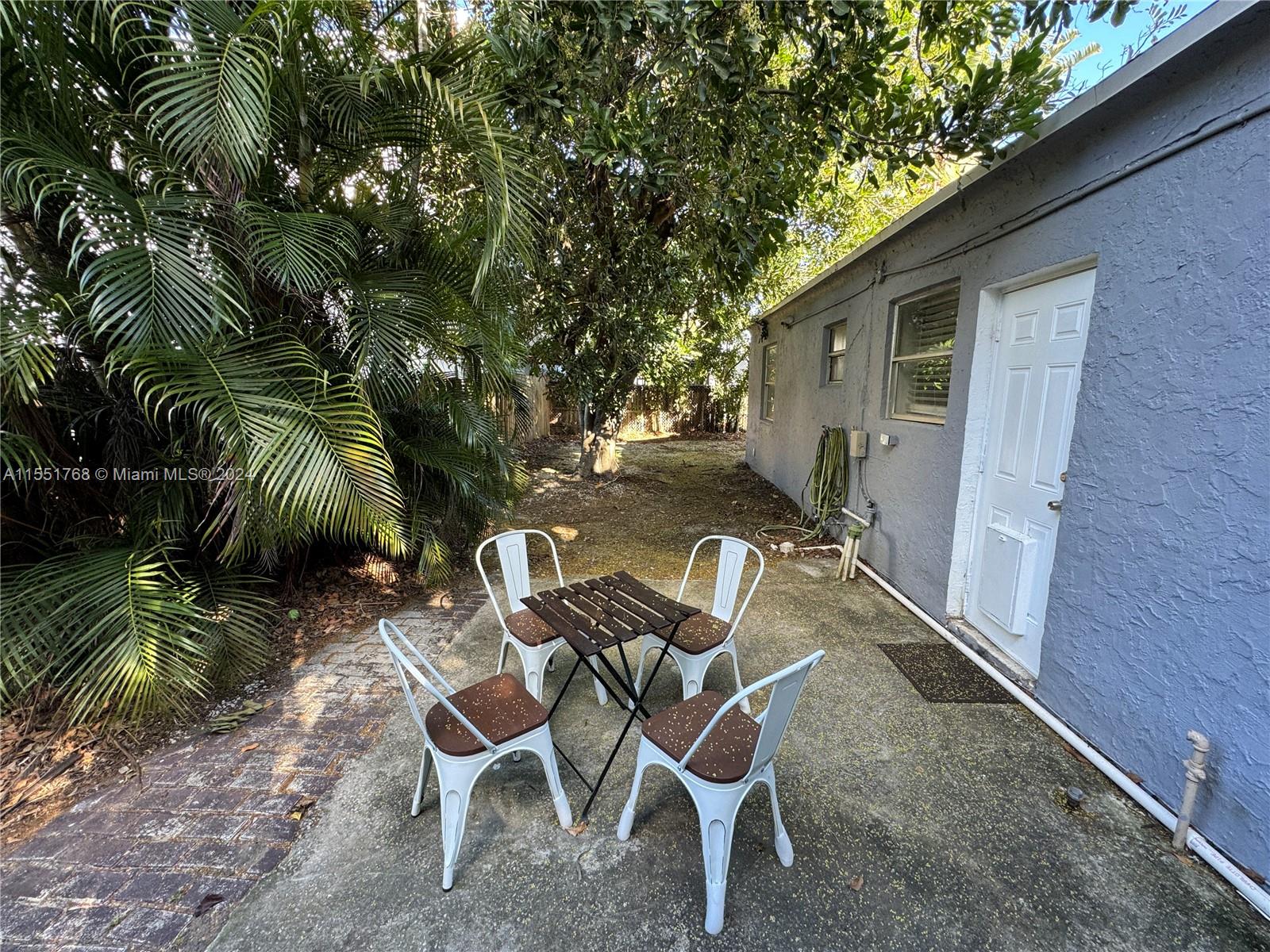 2111 Monroe Ter house, Hollywood, Florida 33020, 3 Bedrooms Bedrooms, ,1 BathroomBathrooms,Residentiallease,For Rent,2111 Monroe Ter house,A11551768