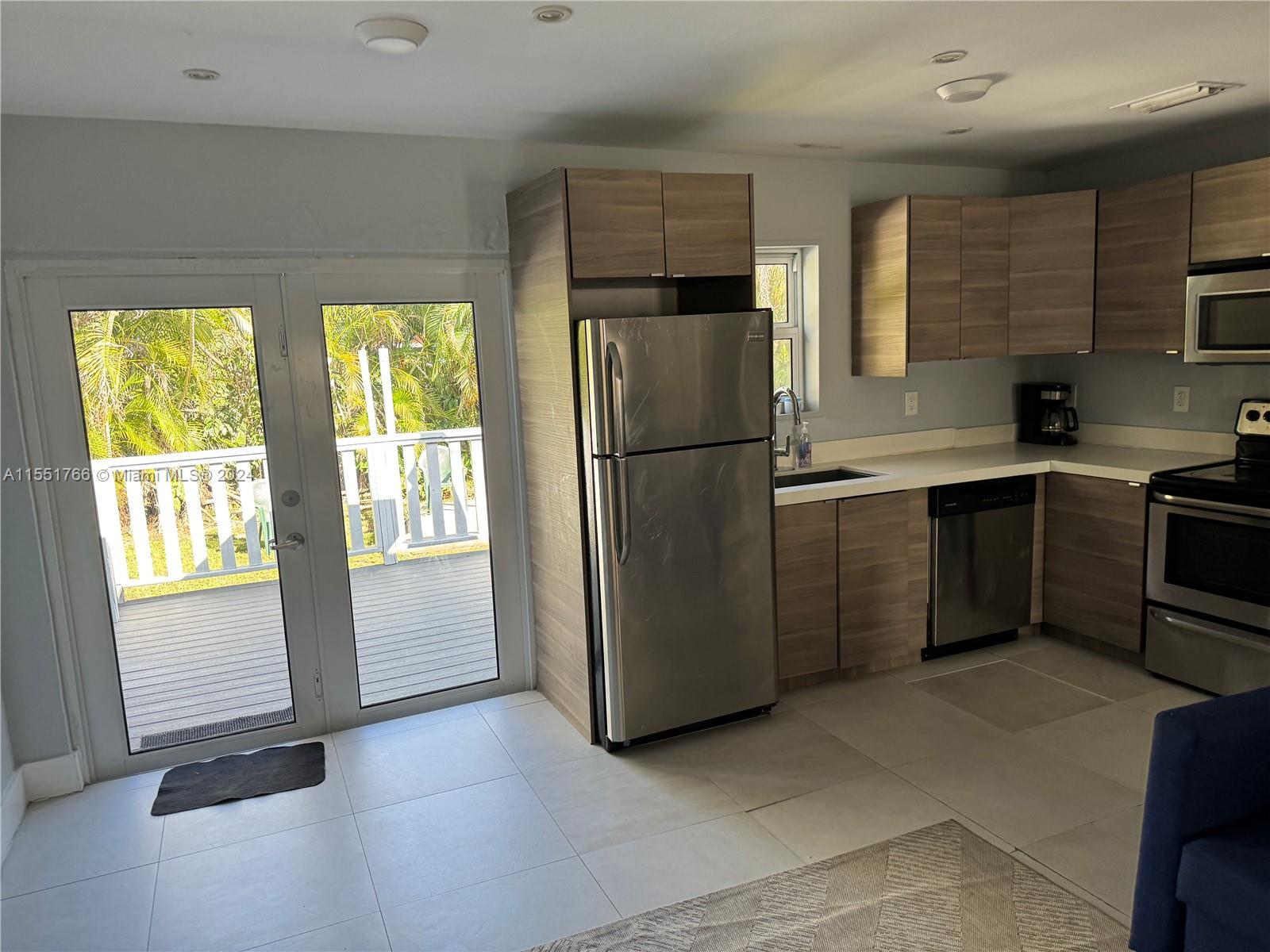 825 N 26th Ave N/A, Hollywood, Florida 33020, 3 Bedrooms Bedrooms, ,1 BathroomBathrooms,Residentiallease,For Rent,825 N 26th Ave N/A,A11551766