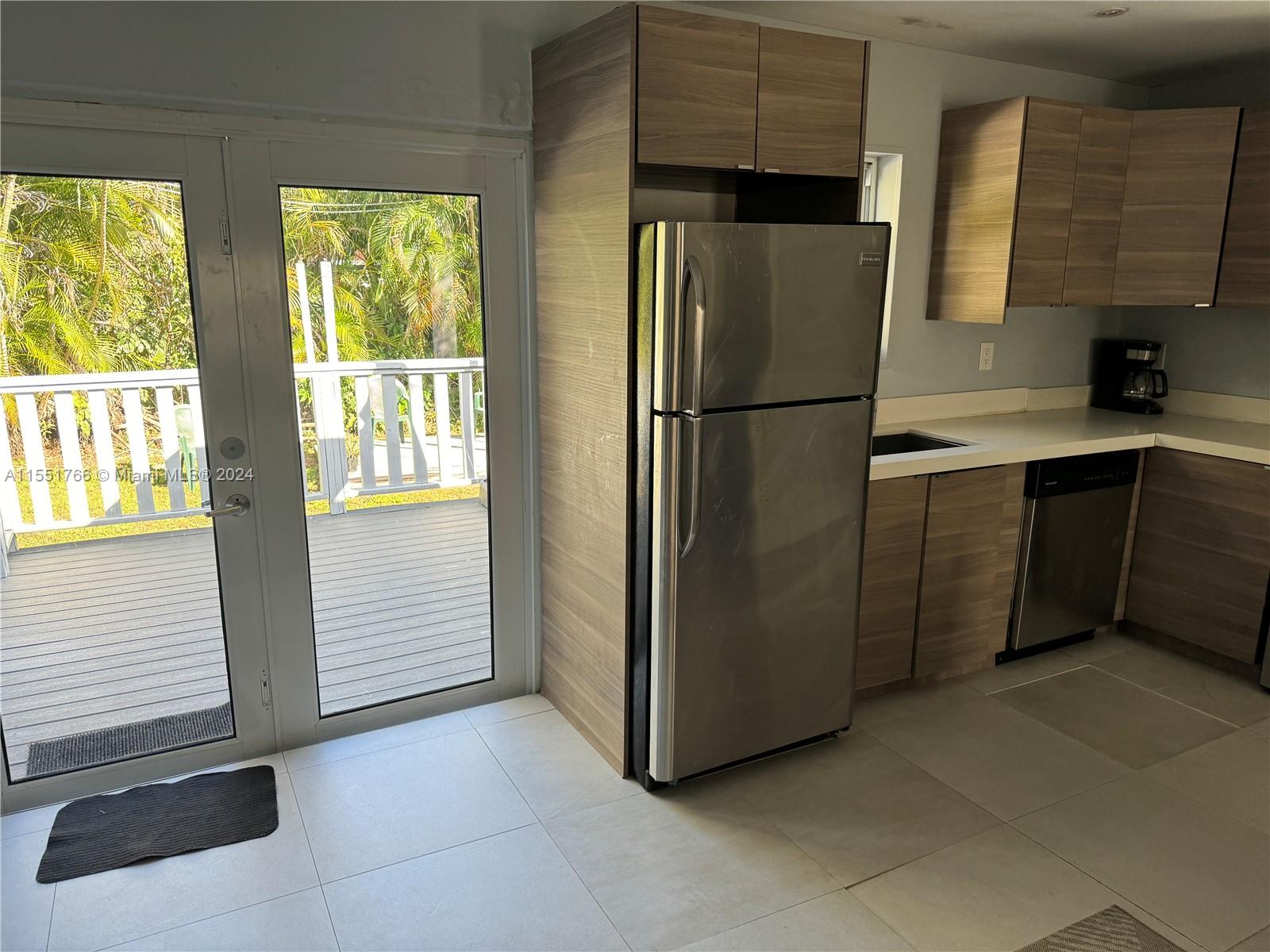 825 N 26th Ave N/A, Hollywood, Florida 33020, 3 Bedrooms Bedrooms, ,1 BathroomBathrooms,Residentiallease,For Rent,825 N 26th Ave N/A,A11551766