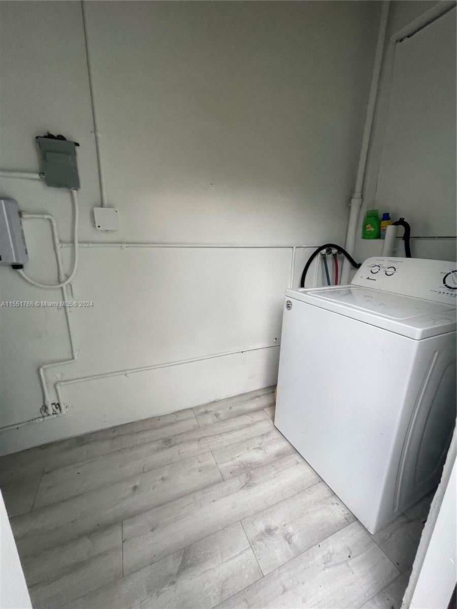 825 N 26th Ave N/A, Hollywood, Florida 33020, 3 Bedrooms Bedrooms, ,1 BathroomBathrooms,Residentiallease,For Rent,825 N 26th Ave N/A,A11551766