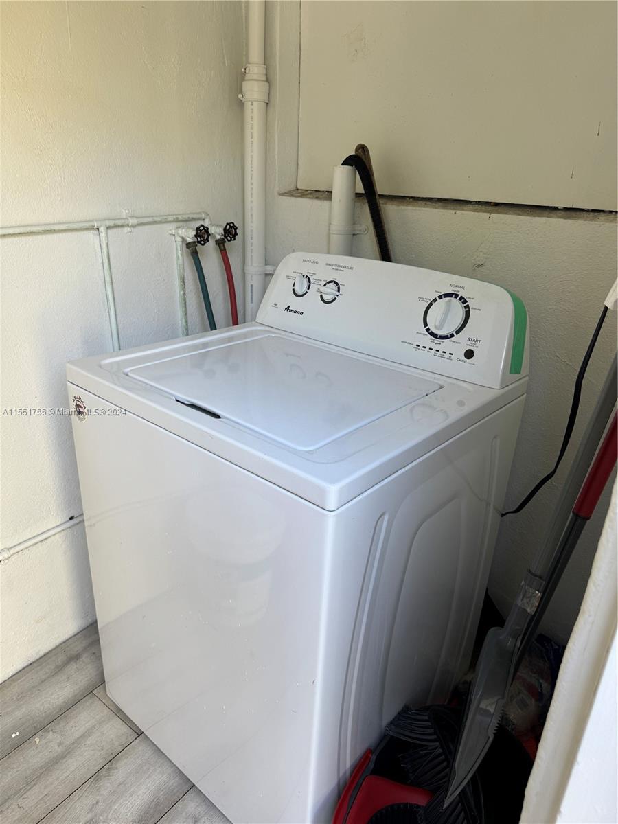 825 N 26th Ave N/A, Hollywood, Florida 33020, 3 Bedrooms Bedrooms, ,1 BathroomBathrooms,Residentiallease,For Rent,825 N 26th Ave N/A,A11551766