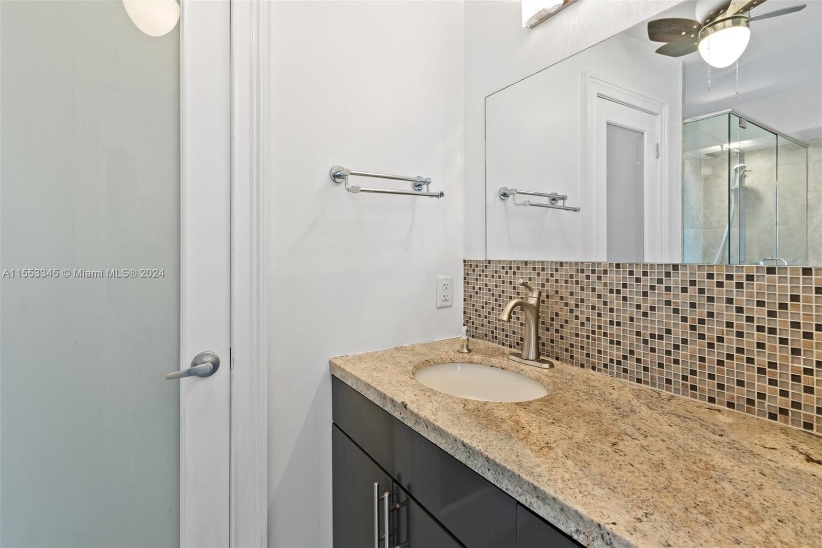 305 N Pompano Beach Blvd 808, Pompano Beach, Florida 33062, 1 Bedroom Bedrooms, ,1 BathroomBathrooms,Residentiallease,For Rent,305 N Pompano Beach Blvd 808,A11553345