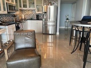 345 Ocean Dr 317, Miami Beach, Florida 33139, 1 Bedroom Bedrooms, ,1 BathroomBathrooms,Residentiallease,For Rent,345 Ocean Dr 317,A11561493