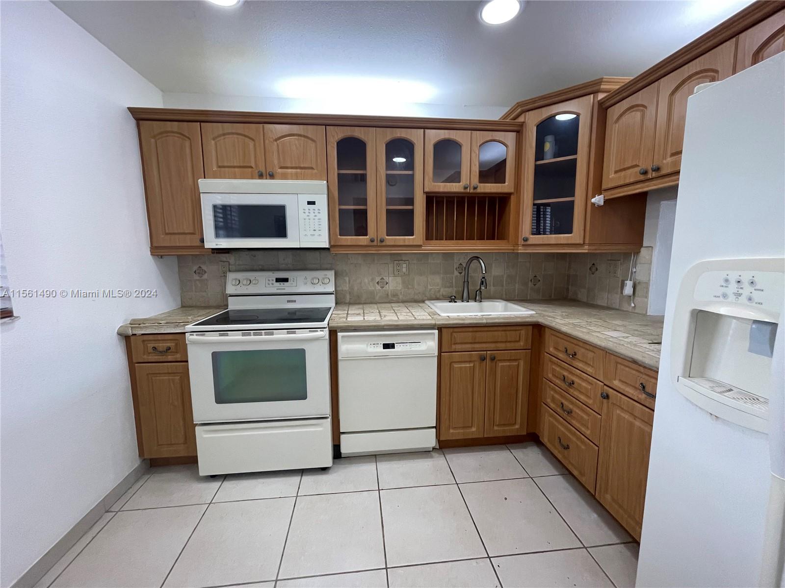 8340 Sands Point Blvd P305, Tamarac, Florida 33321, 1 Bedroom Bedrooms, ,1 BathroomBathrooms,Residential,For Sale,8340 Sands Point Blvd P305,A11561490