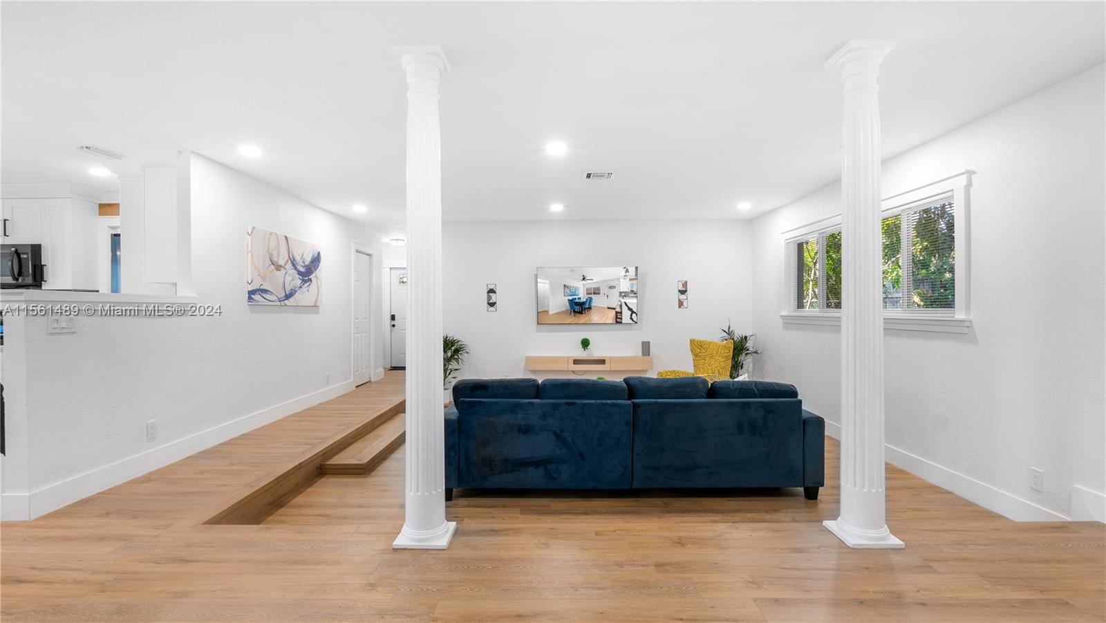 226 NW 6th Ave, Dania Beach, Florida 33004, 3 Bedrooms Bedrooms, 2 Rooms Rooms,3 BathroomsBathrooms,Residential,For Sale,226 NW 6th Ave,A11561489