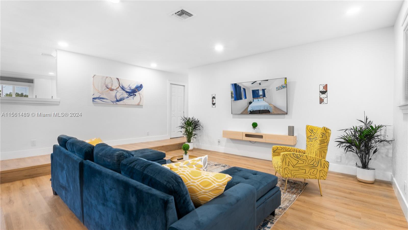 226 NW 6th Ave, Dania Beach, Florida 33004, 3 Bedrooms Bedrooms, 2 Rooms Rooms,3 BathroomsBathrooms,Residential,For Sale,226 NW 6th Ave,A11561489