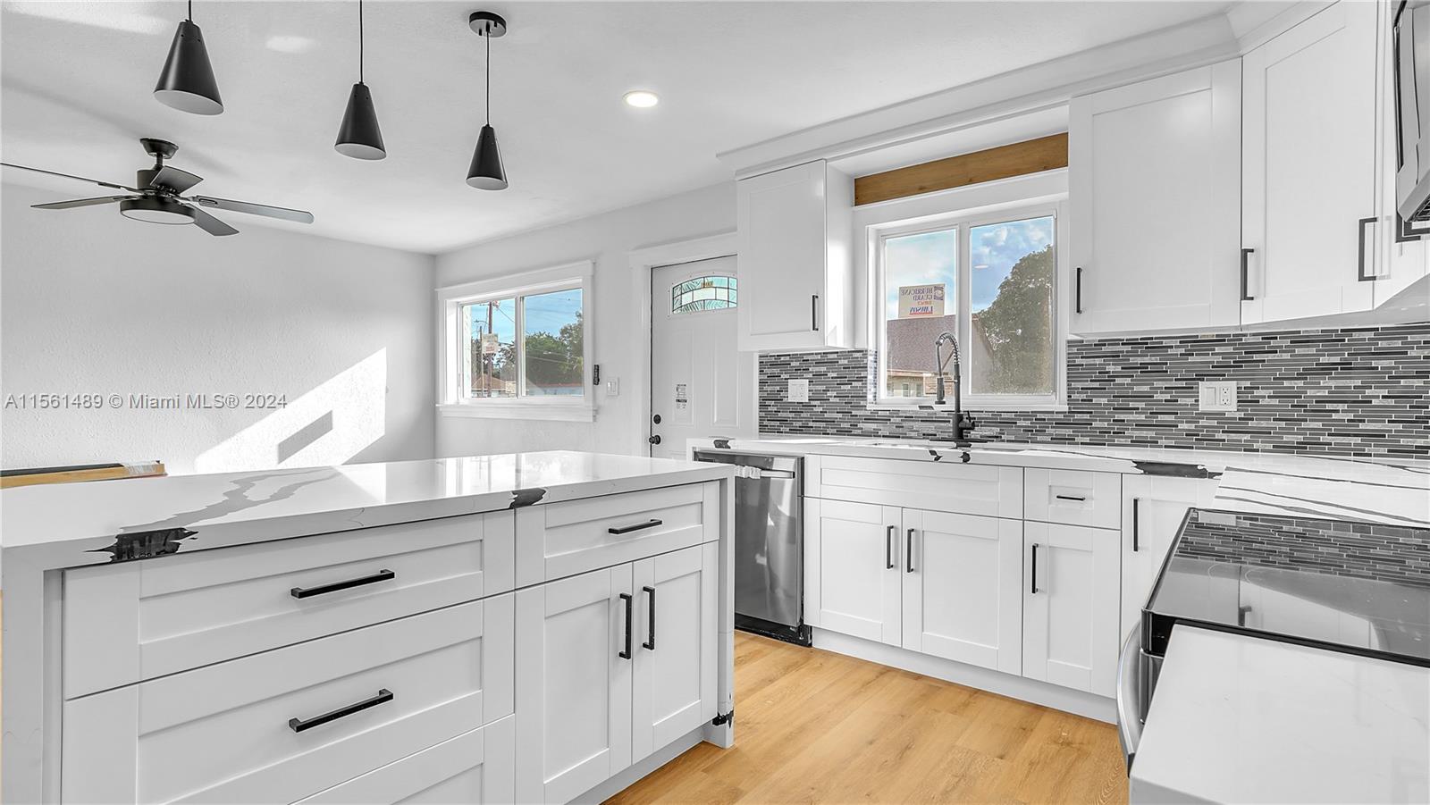 226 NW 6th Ave, Dania Beach, Florida 33004, 3 Bedrooms Bedrooms, 2 Rooms Rooms,3 BathroomsBathrooms,Residential,For Sale,226 NW 6th Ave,A11561489