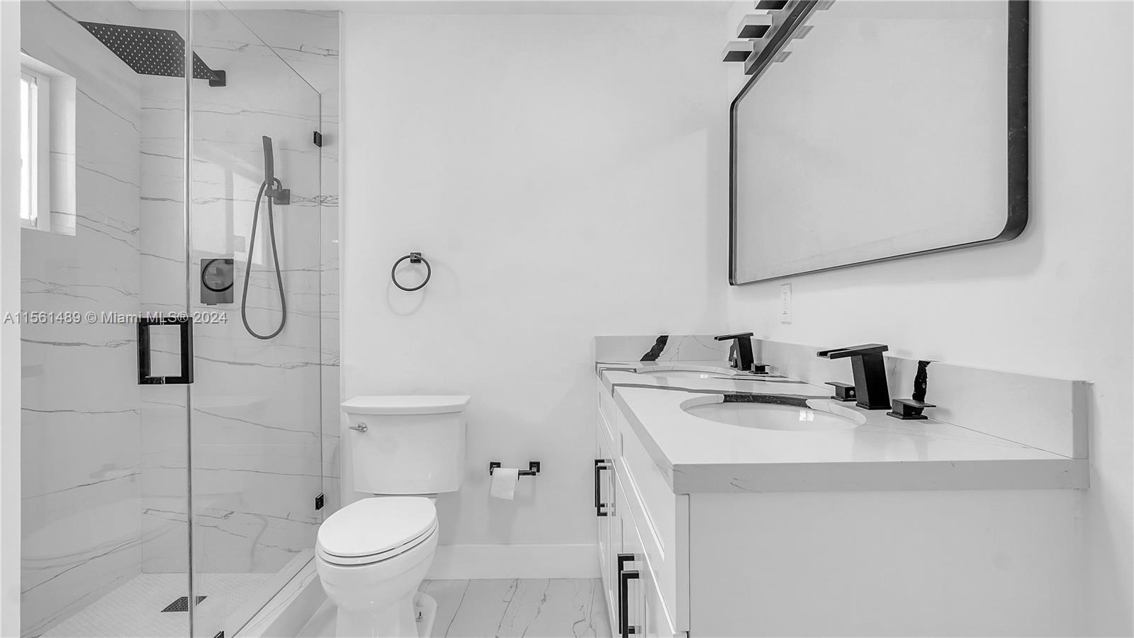 226 NW 6th Ave, Dania Beach, Florida 33004, 3 Bedrooms Bedrooms, 2 Rooms Rooms,3 BathroomsBathrooms,Residential,For Sale,226 NW 6th Ave,A11561489