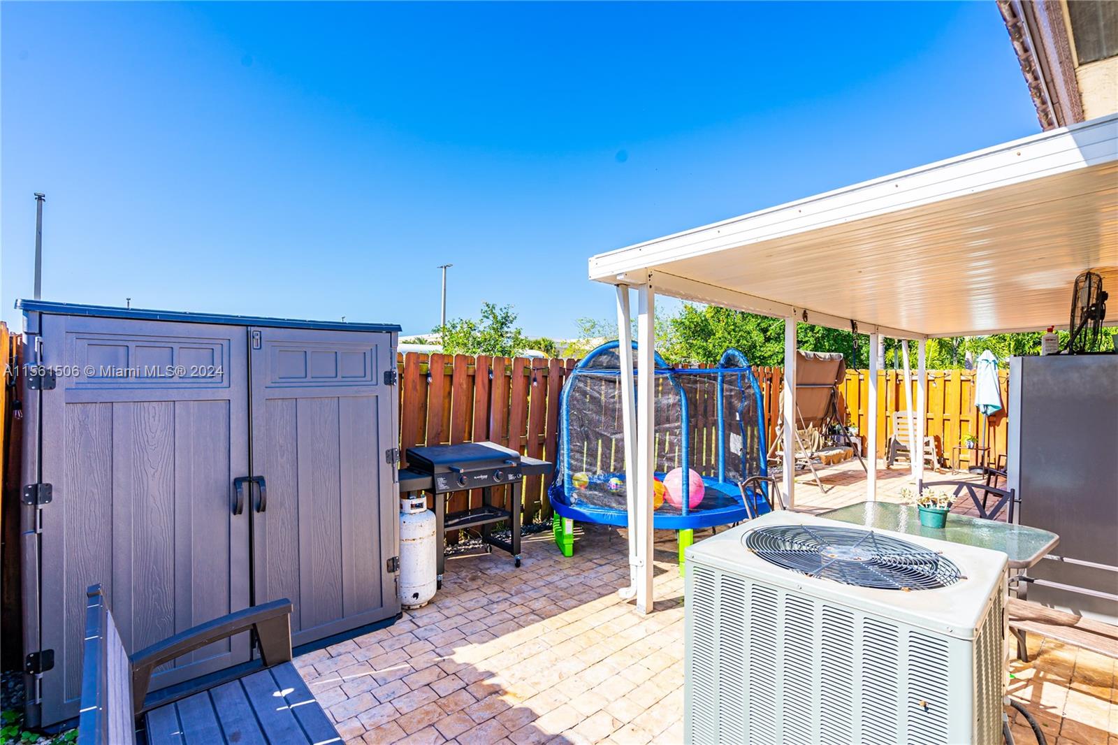 2290 NE 3rd Ct, Homestead, Florida 33033, 4 Bedrooms Bedrooms, ,2 BathroomsBathrooms,Residential,For Sale,2290 NE 3rd Ct,A11561506