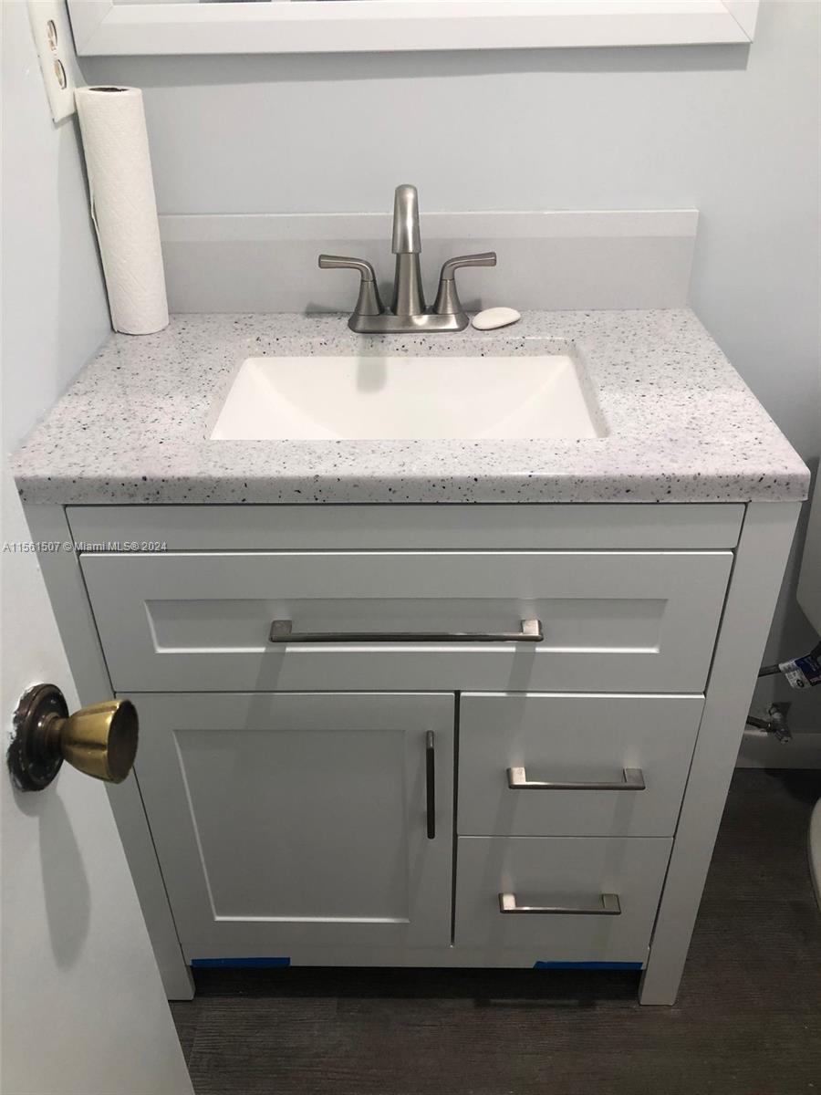 220 SW 9th Ave 210, Hallandale Beach, Florida 33009, 1 Bedroom Bedrooms, ,1 BathroomBathrooms,Residentiallease,For Rent,220 SW 9th Ave 210,A11561507