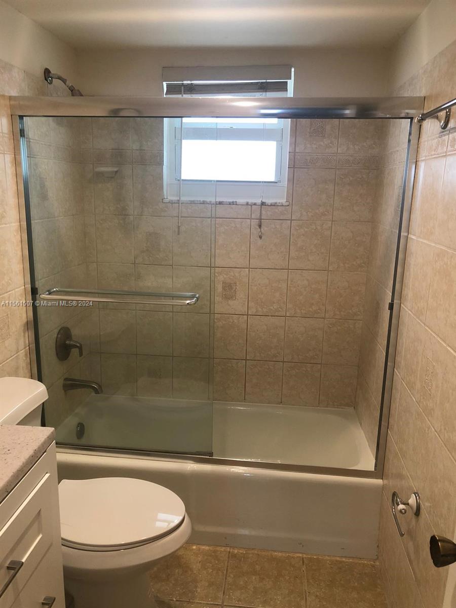 220 SW 9th Ave 210, Hallandale Beach, Florida 33009, 1 Bedroom Bedrooms, ,1 BathroomBathrooms,Residentiallease,For Rent,220 SW 9th Ave 210,A11561507