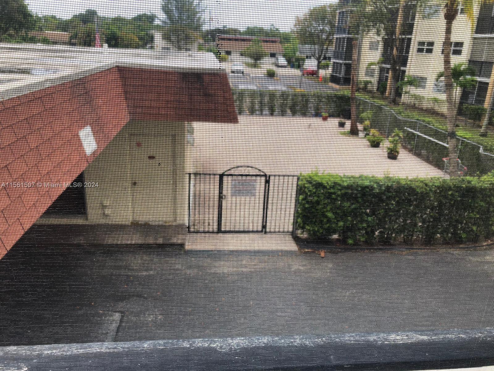 220 SW 9th Ave 210, Hallandale Beach, Florida 33009, 1 Bedroom Bedrooms, ,1 BathroomBathrooms,Residentiallease,For Rent,220 SW 9th Ave 210,A11561507