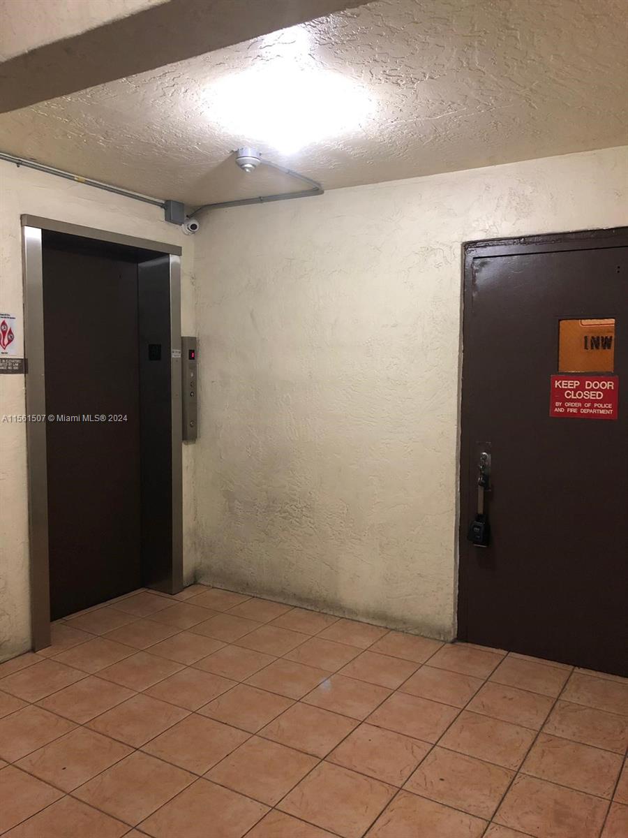 220 SW 9th Ave 210, Hallandale Beach, Florida 33009, 1 Bedroom Bedrooms, ,1 BathroomBathrooms,Residentiallease,For Rent,220 SW 9th Ave 210,A11561507