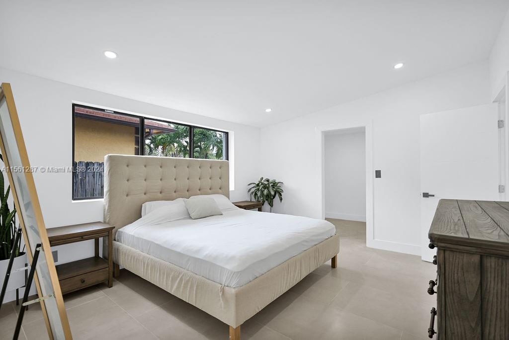 221 NE 4th St, Hallandale Beach, Florida 33009, 3 Bedrooms Bedrooms, ,3 BathroomsBathrooms,Residential,For Sale,221 NE 4th St,A11561287