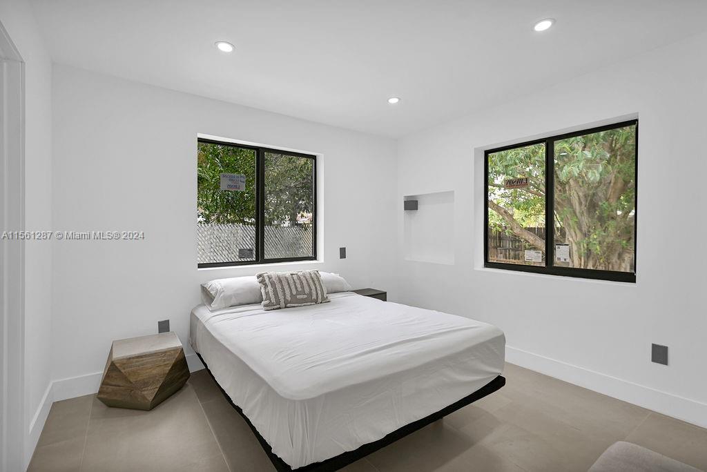 221 NE 4th St, Hallandale Beach, Florida 33009, 3 Bedrooms Bedrooms, ,3 BathroomsBathrooms,Residential,For Sale,221 NE 4th St,A11561287