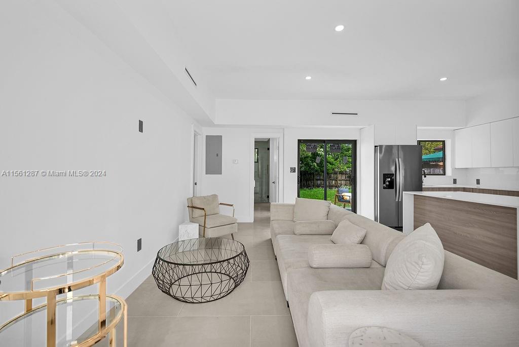 221 NE 4th St, Hallandale Beach, Florida 33009, 3 Bedrooms Bedrooms, ,3 BathroomsBathrooms,Residential,For Sale,221 NE 4th St,A11561287