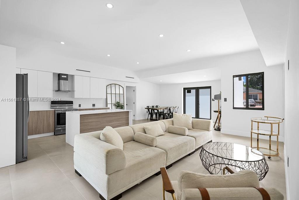 221 NE 4th St, Hallandale Beach, Florida 33009, 3 Bedrooms Bedrooms, ,3 BathroomsBathrooms,Residential,For Sale,221 NE 4th St,A11561287