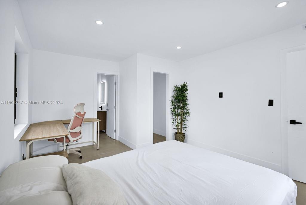 221 NE 4th St, Hallandale Beach, Florida 33009, 3 Bedrooms Bedrooms, ,3 BathroomsBathrooms,Residential,For Sale,221 NE 4th St,A11561287