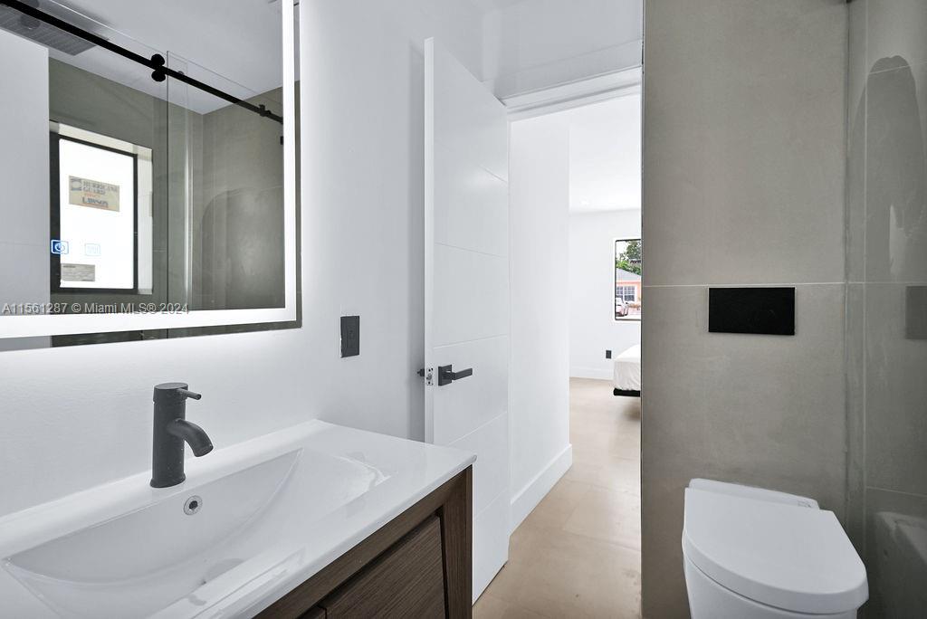 221 NE 4th St, Hallandale Beach, Florida 33009, 3 Bedrooms Bedrooms, ,3 BathroomsBathrooms,Residential,For Sale,221 NE 4th St,A11561287