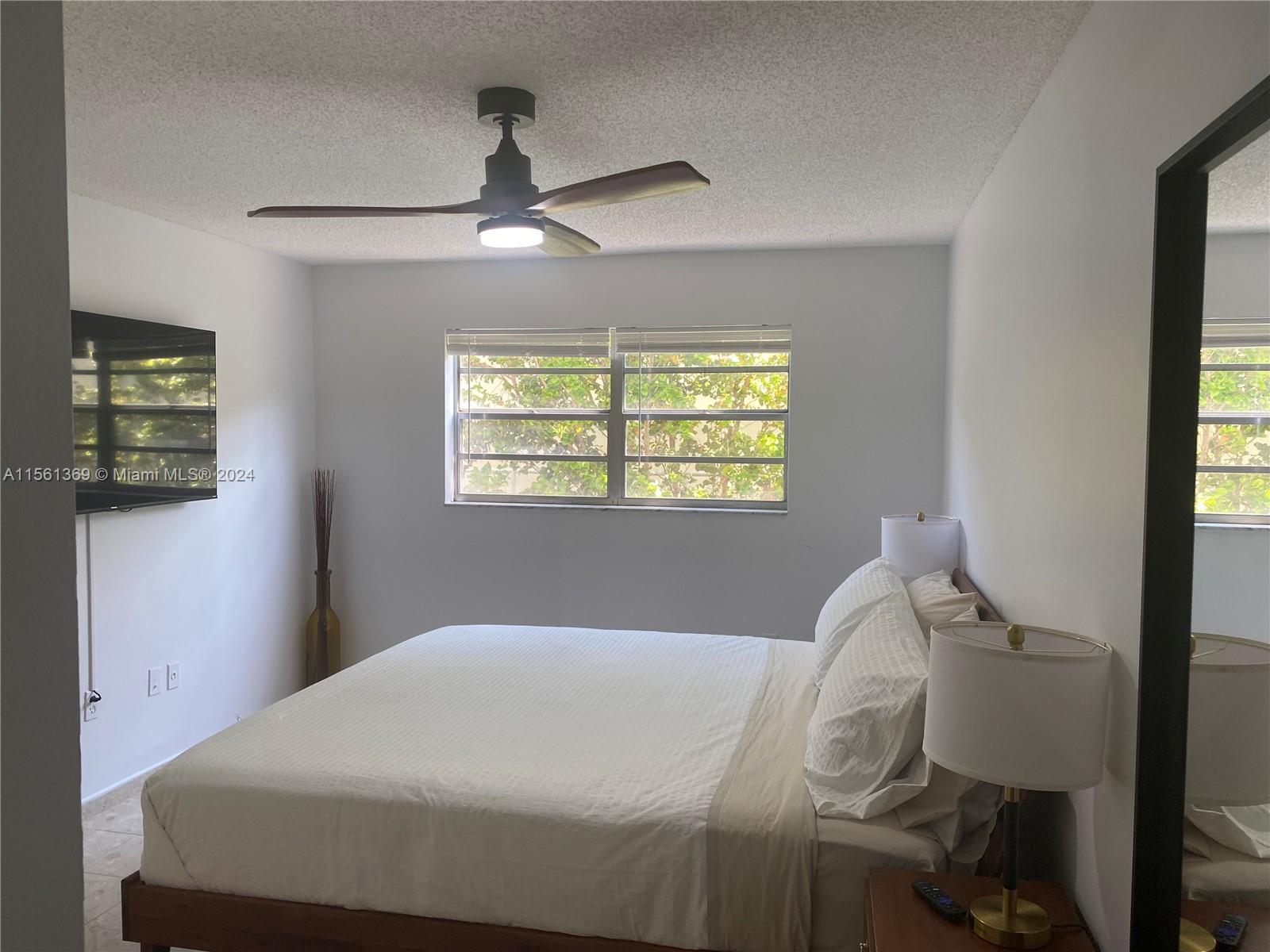 1605 Meridian Ave 202, Miami Beach, Florida 33139, 1 Bedroom Bedrooms, ,1 BathroomBathrooms,Residentiallease,For Rent,1605 Meridian Ave 202,A11561369