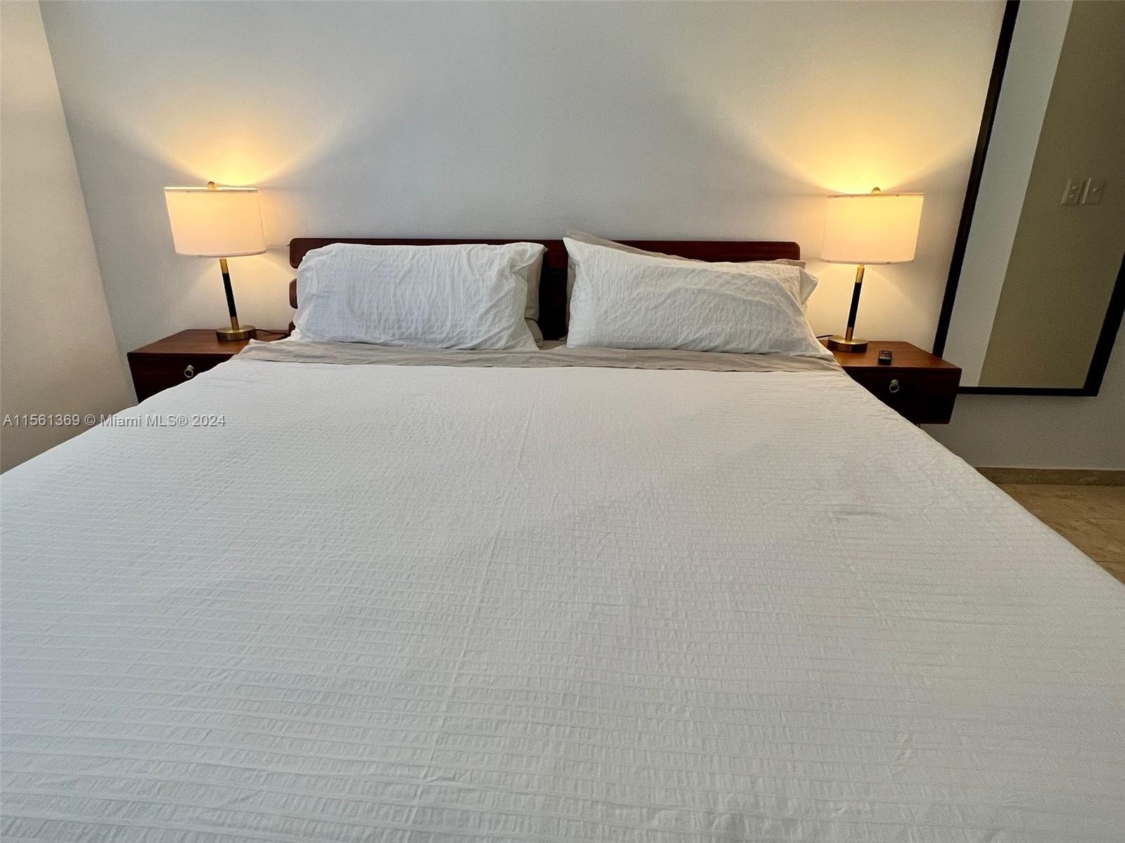1605 Meridian Ave 202, Miami Beach, Florida 33139, 1 Bedroom Bedrooms, ,1 BathroomBathrooms,Residentiallease,For Rent,1605 Meridian Ave 202,A11561369