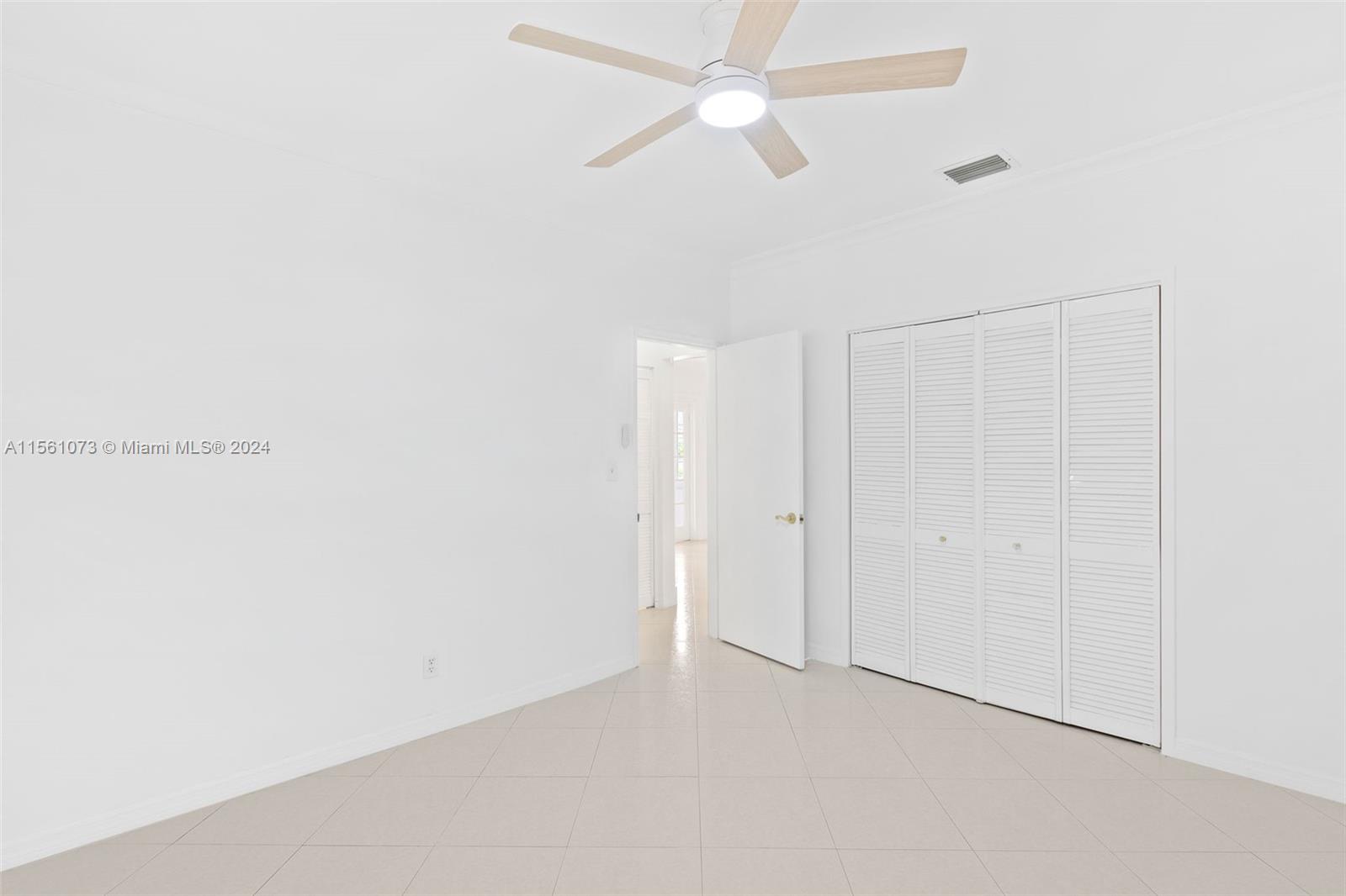 925 Palermo Ave 2B, Coral Gables, Florida 33134, 2 Bedrooms Bedrooms, ,2 BathroomsBathrooms,Residentiallease,For Rent,925 Palermo Ave 2B,A11561073