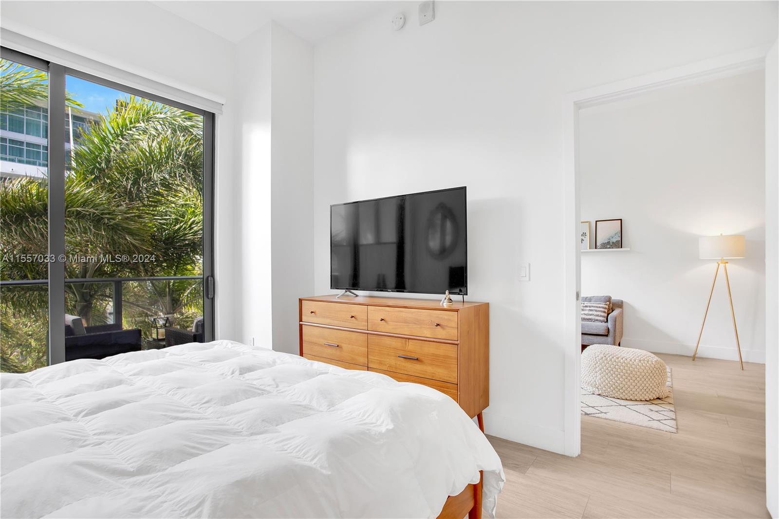 121 NE 34th St L202, Miami, Florida 33137, 1 Bedroom Bedrooms, ,1 BathroomBathrooms,Residential,For Sale,121 NE 34th St L202,A11557033