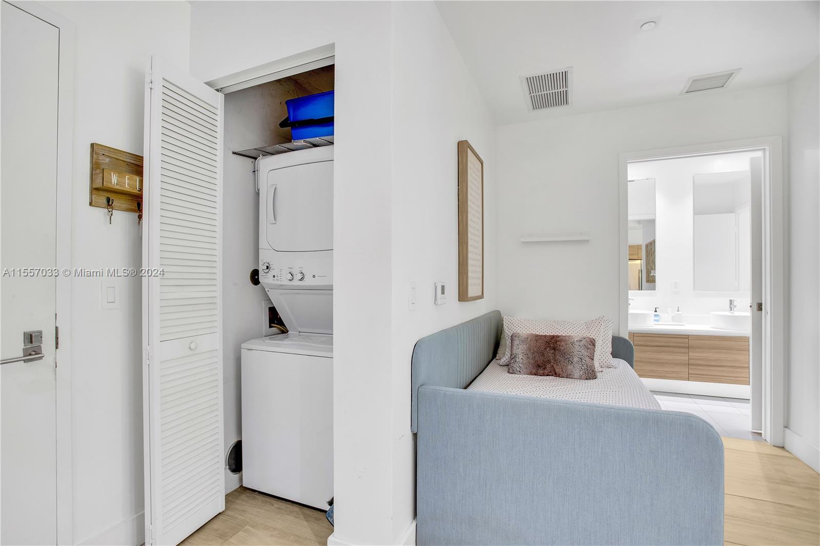 121 NE 34th St L202, Miami, Florida 33137, 1 Bedroom Bedrooms, ,1 BathroomBathrooms,Residential,For Sale,121 NE 34th St L202,A11557033