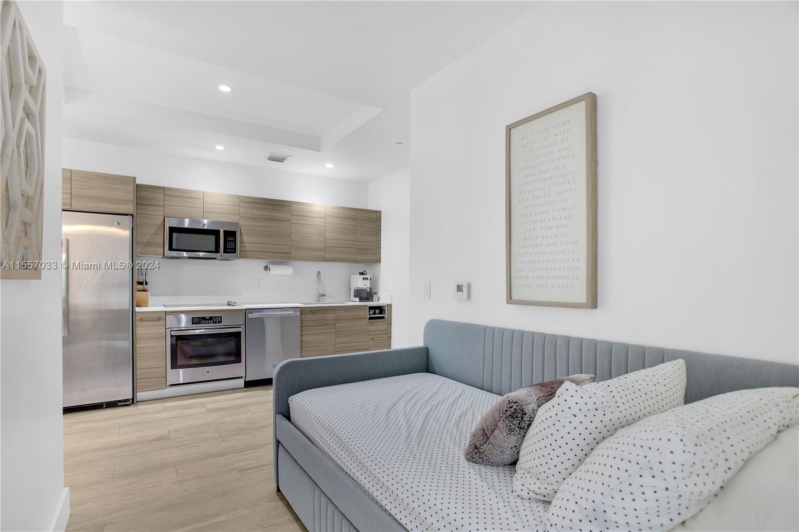 121 NE 34th St L202, Miami, Florida 33137, 1 Bedroom Bedrooms, ,1 BathroomBathrooms,Residential,For Sale,121 NE 34th St L202,A11557033