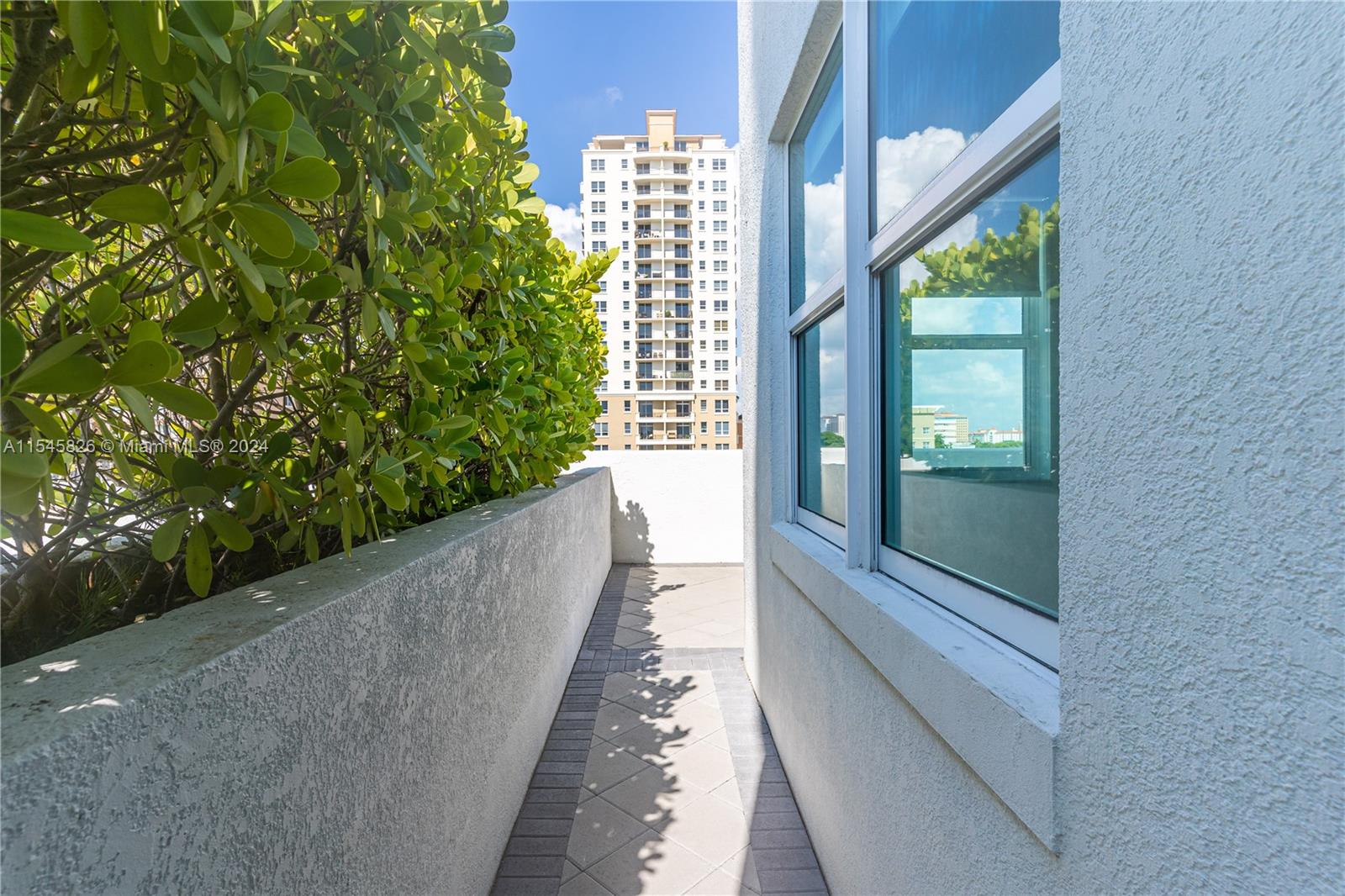 3180 SW 22nd Ter 506, Miami, Florida 33145, 2 Bedrooms Bedrooms, ,1 BathroomBathrooms,Residential,For Sale,3180 SW 22nd Ter 506,A11545826