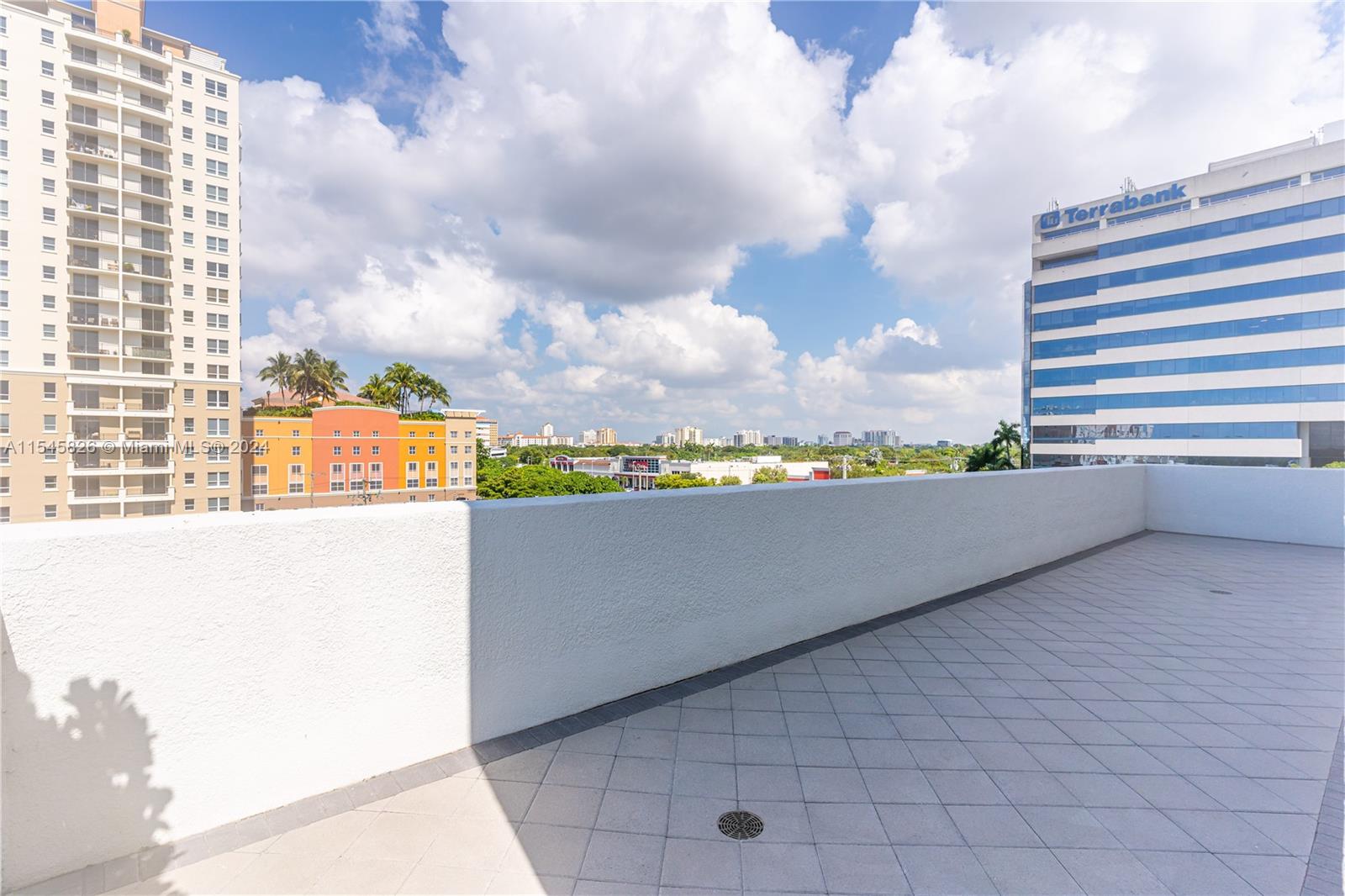 3180 SW 22nd Ter 506, Miami, Florida 33145, 2 Bedrooms Bedrooms, ,1 BathroomBathrooms,Residential,For Sale,3180 SW 22nd Ter 506,A11545826