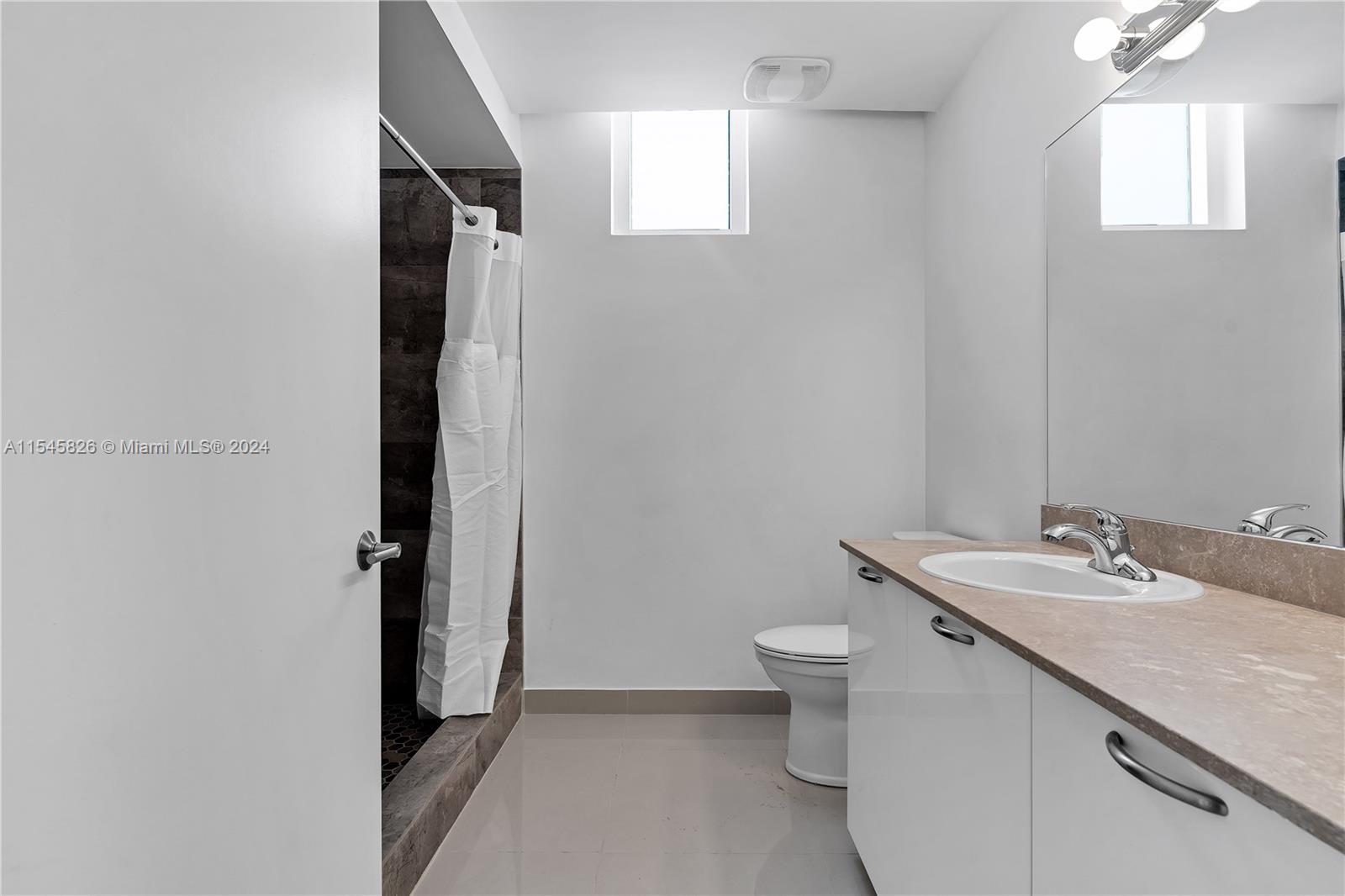 3180 SW 22nd Ter 506, Miami, Florida 33145, 2 Bedrooms Bedrooms, ,1 BathroomBathrooms,Residential,For Sale,3180 SW 22nd Ter 506,A11545826