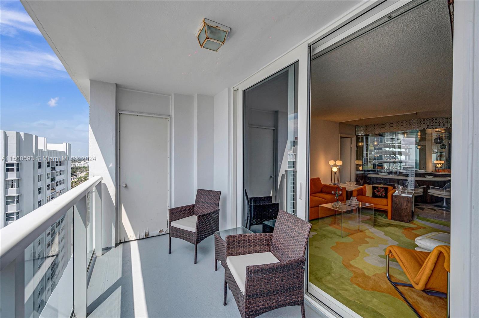 Terrace and living room ideal for entertaining